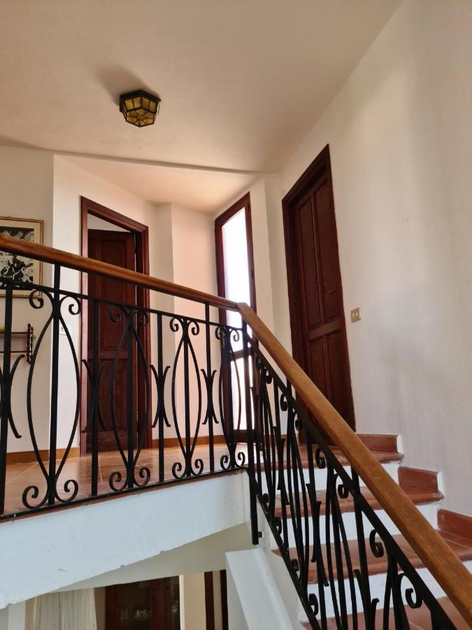 Casa Vacanze 'Sa Corbula' Porto Columbu - Perd'E Sali Ngoại thất bức ảnh