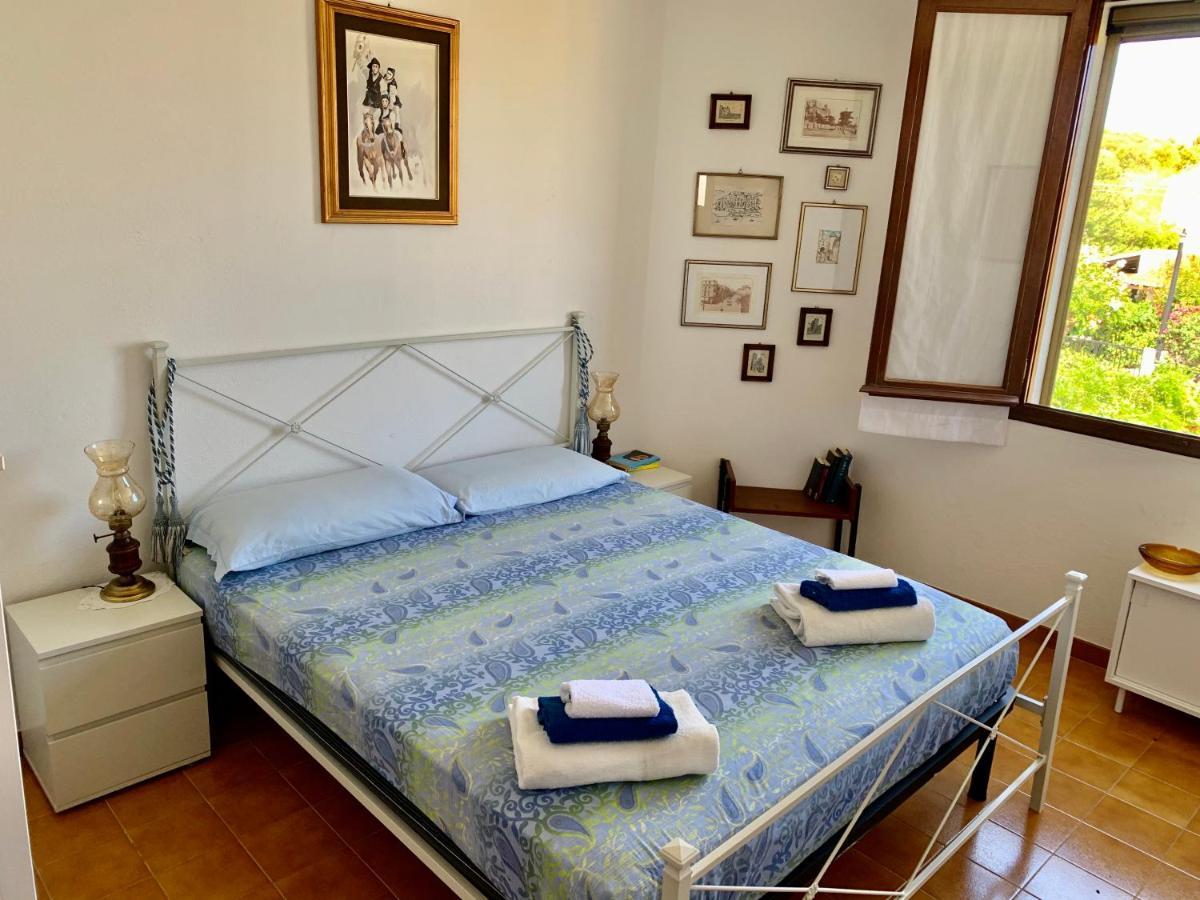Casa Vacanze 'Sa Corbula' Porto Columbu - Perd'E Sali Ngoại thất bức ảnh