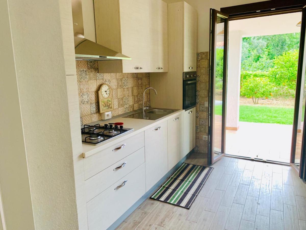 Casa Vacanze 'Sa Corbula' Porto Columbu - Perd'E Sali Ngoại thất bức ảnh